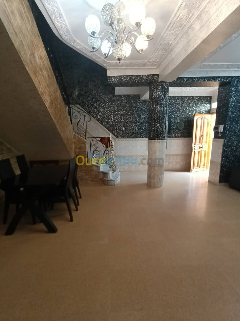 Location Duplex F4 Annaba Annaba