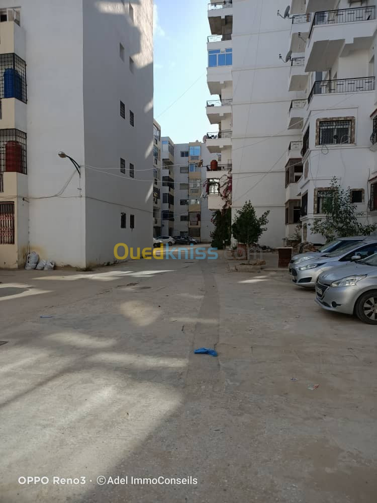 Location Appartement F4 Annaba Annaba