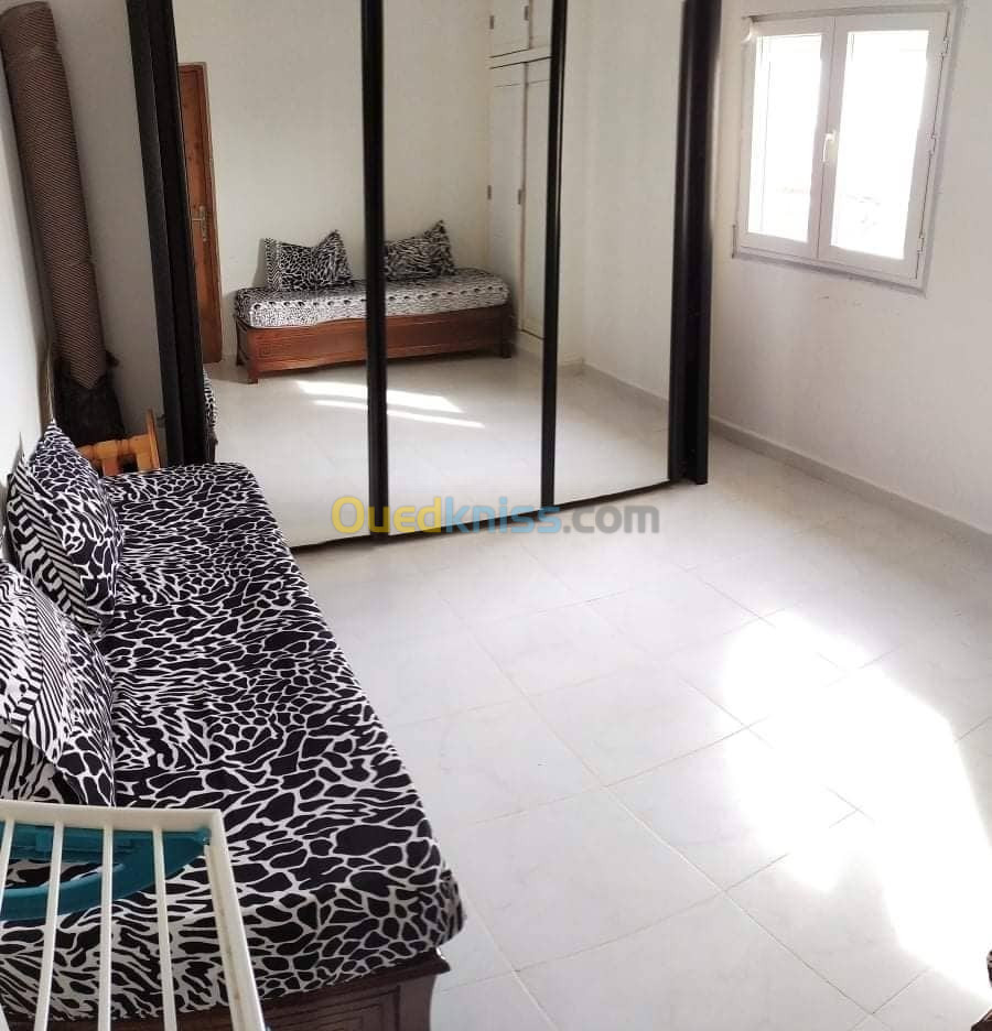 Location Appartement F4 Annaba Annaba