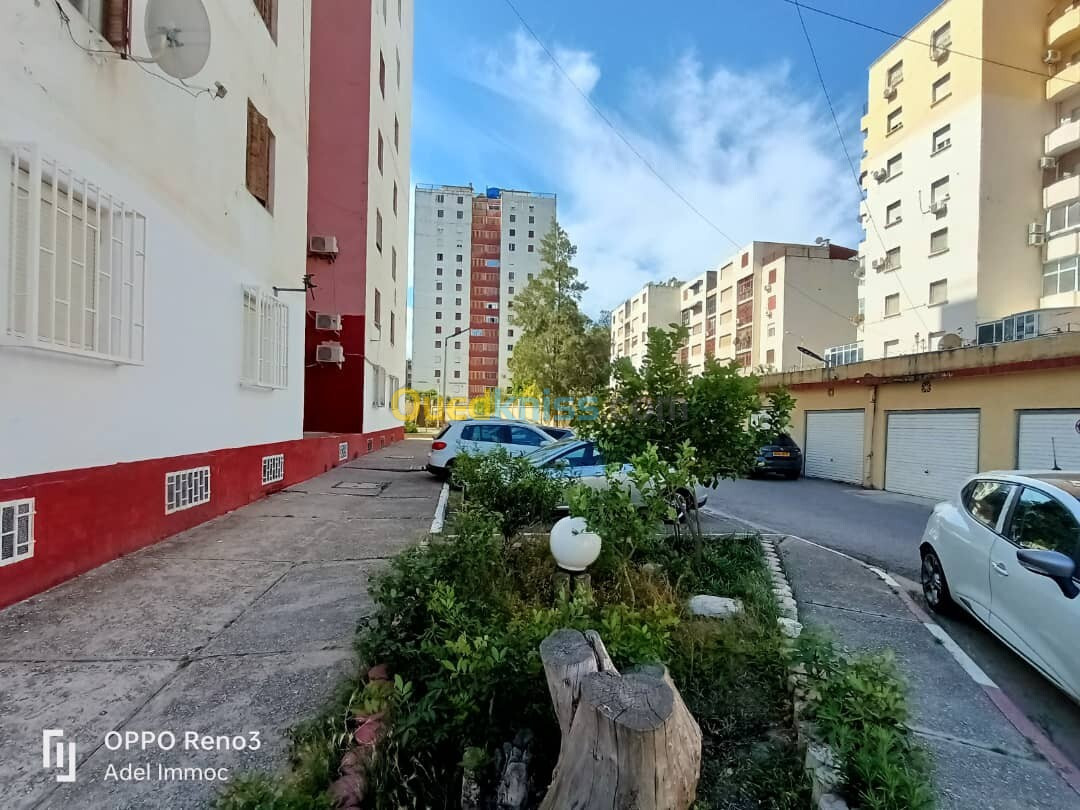 Location Appartement F4 Annaba Annaba