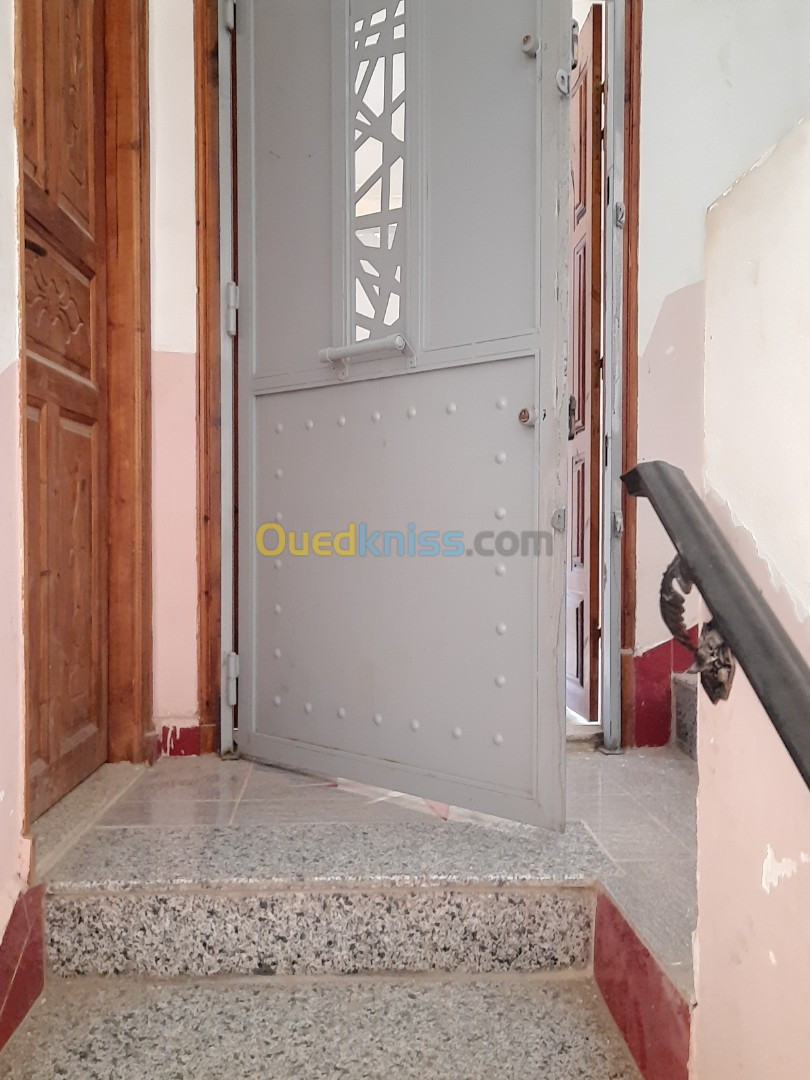 Location Appartement F4 Blida Mouzaia