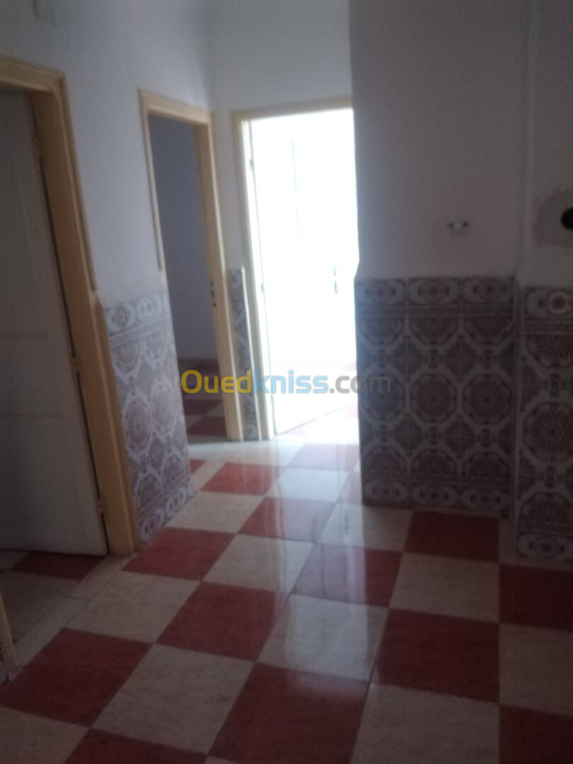 Vente Appartement F3 Batna Djerma