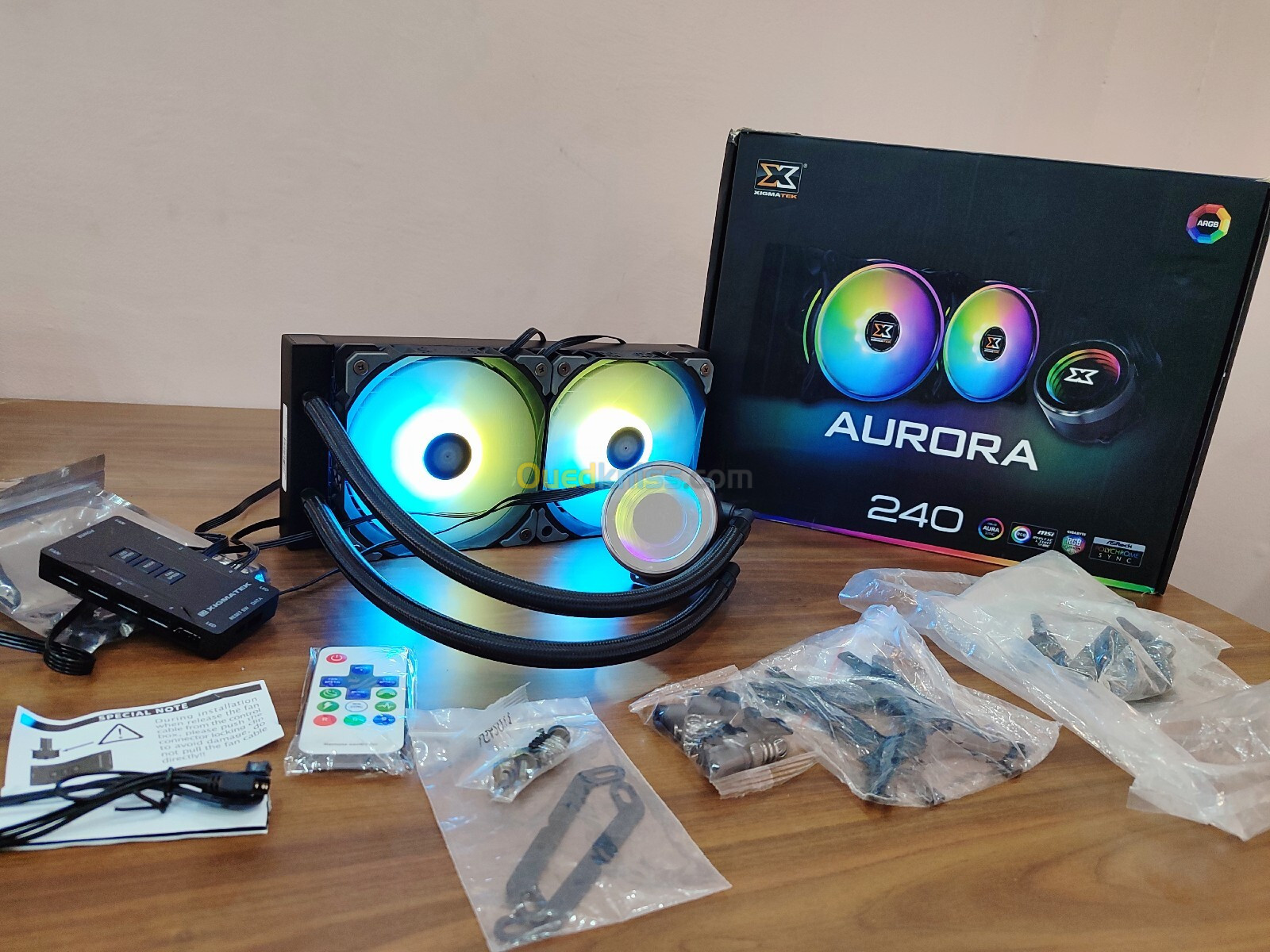 WATER COOLING XIGMATEK AURORA 240 ARGB AVEC COMMANDE ET CONTRÔLEUR