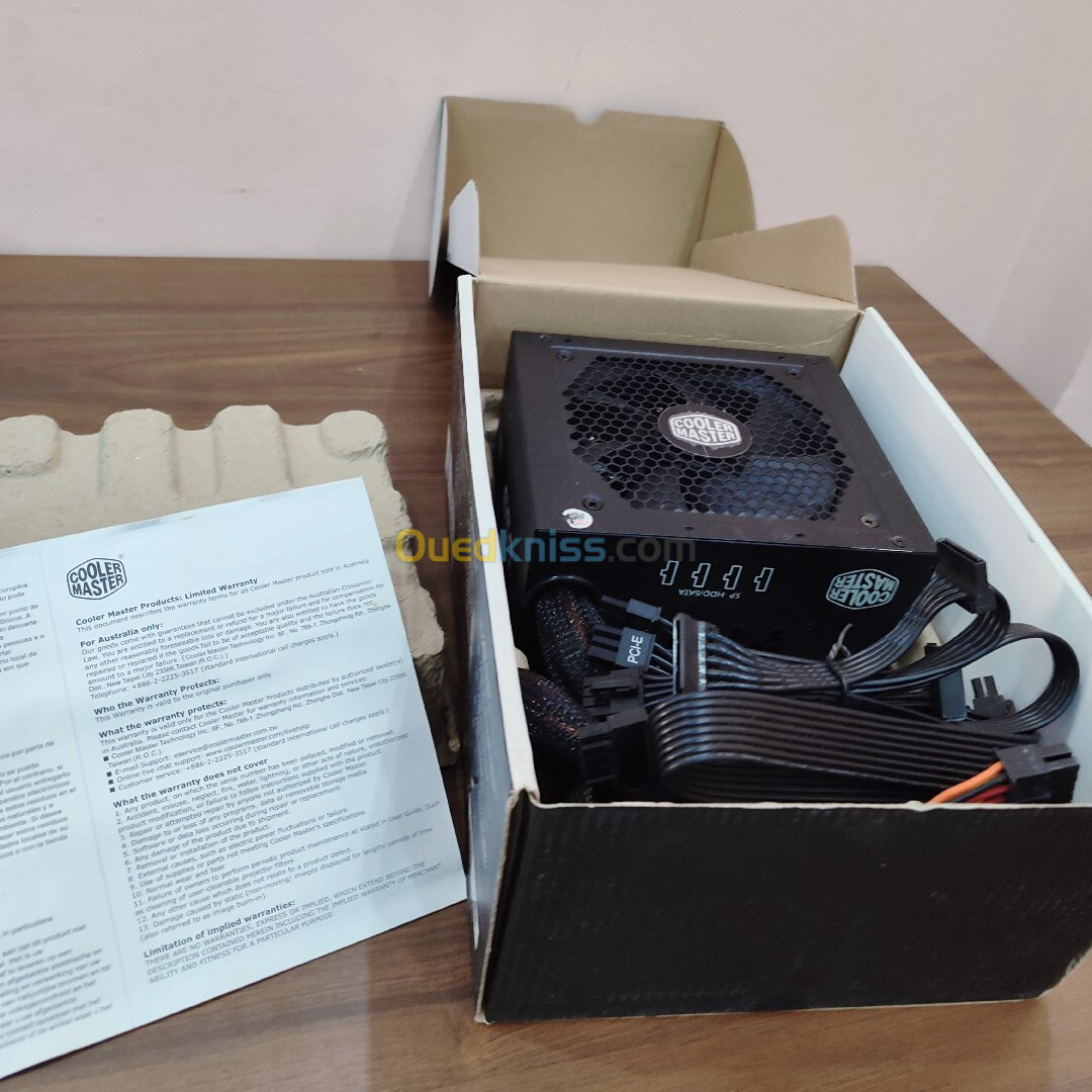 POWER SUPPLY COOLER MASTER 650W 80 PLUS BRONZE SEMI MODULAR