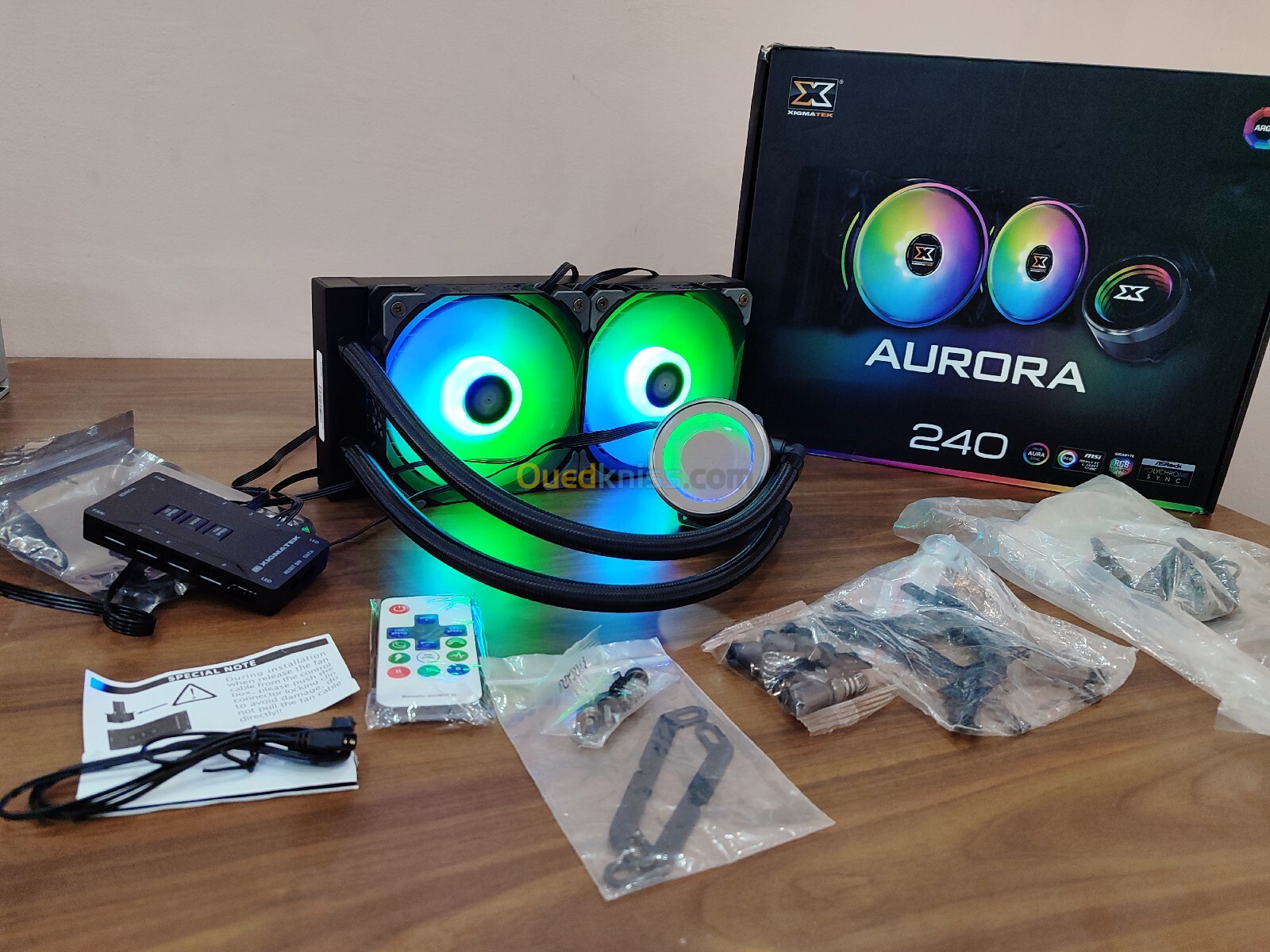 WATER COOLING XIGMATEK AURORA 240 ARGB AVEC COMMANDE ET CONTRÔLEUR