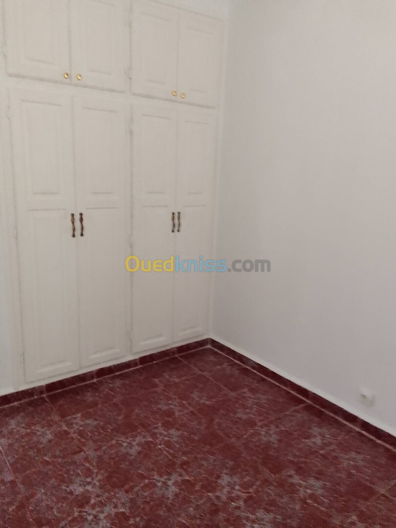 Location Appartement F4 Alger Cheraga