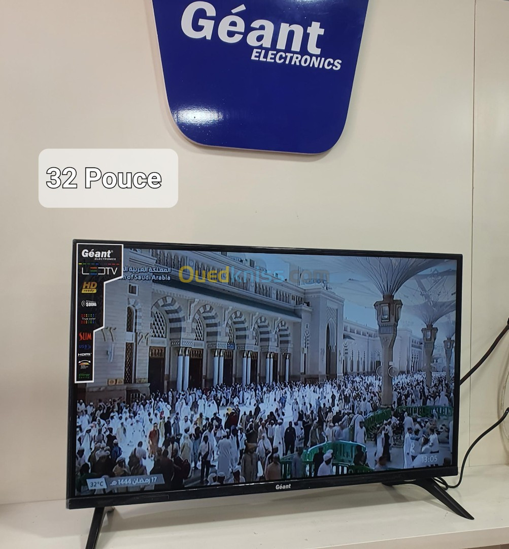 Télévision géant 32 pousse avec garantie 24 mois 