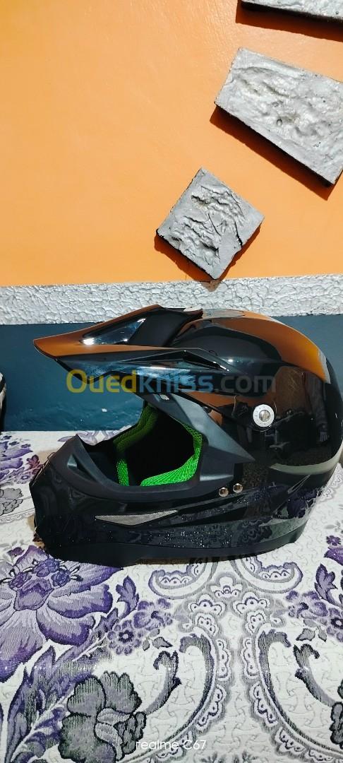 Casque moto 