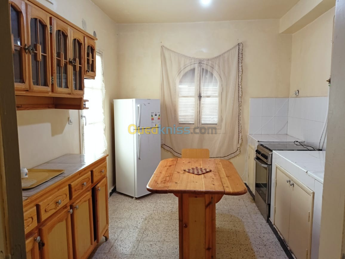 Location vacances Appartement F4 Tipaza Tipaza