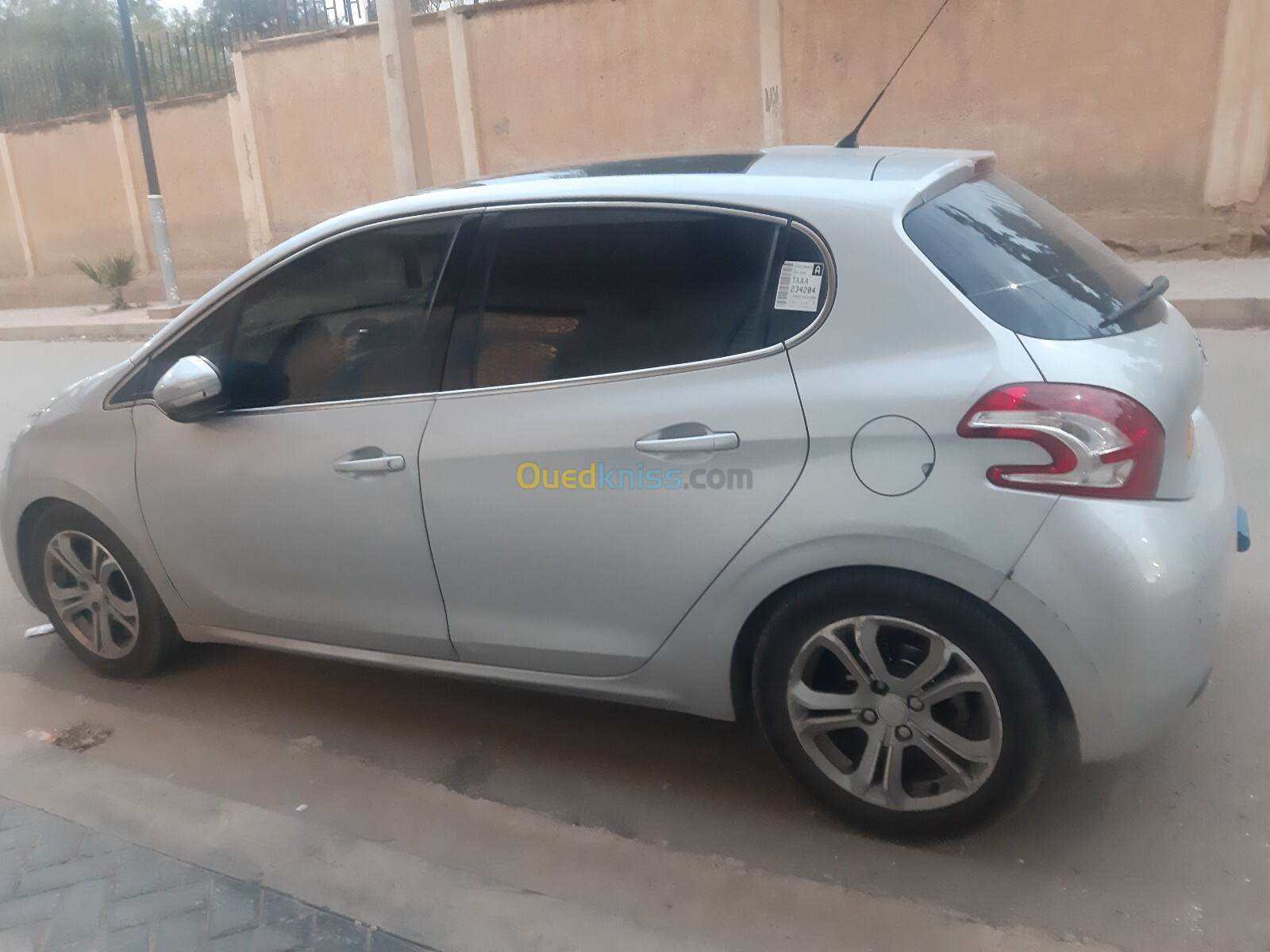 Peugeot 208 2012 208