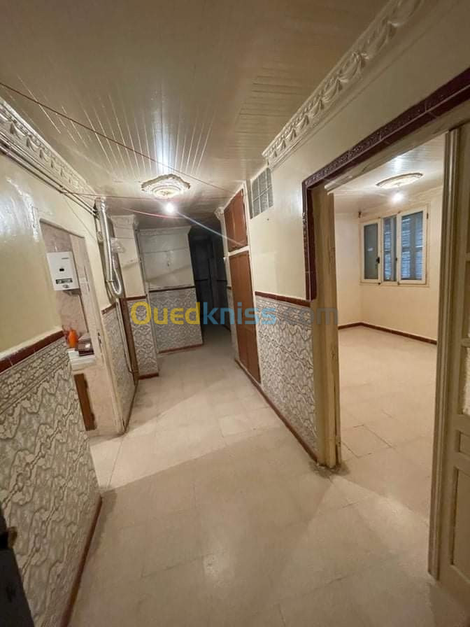 Location Appartement F5 Constantine Ain smara