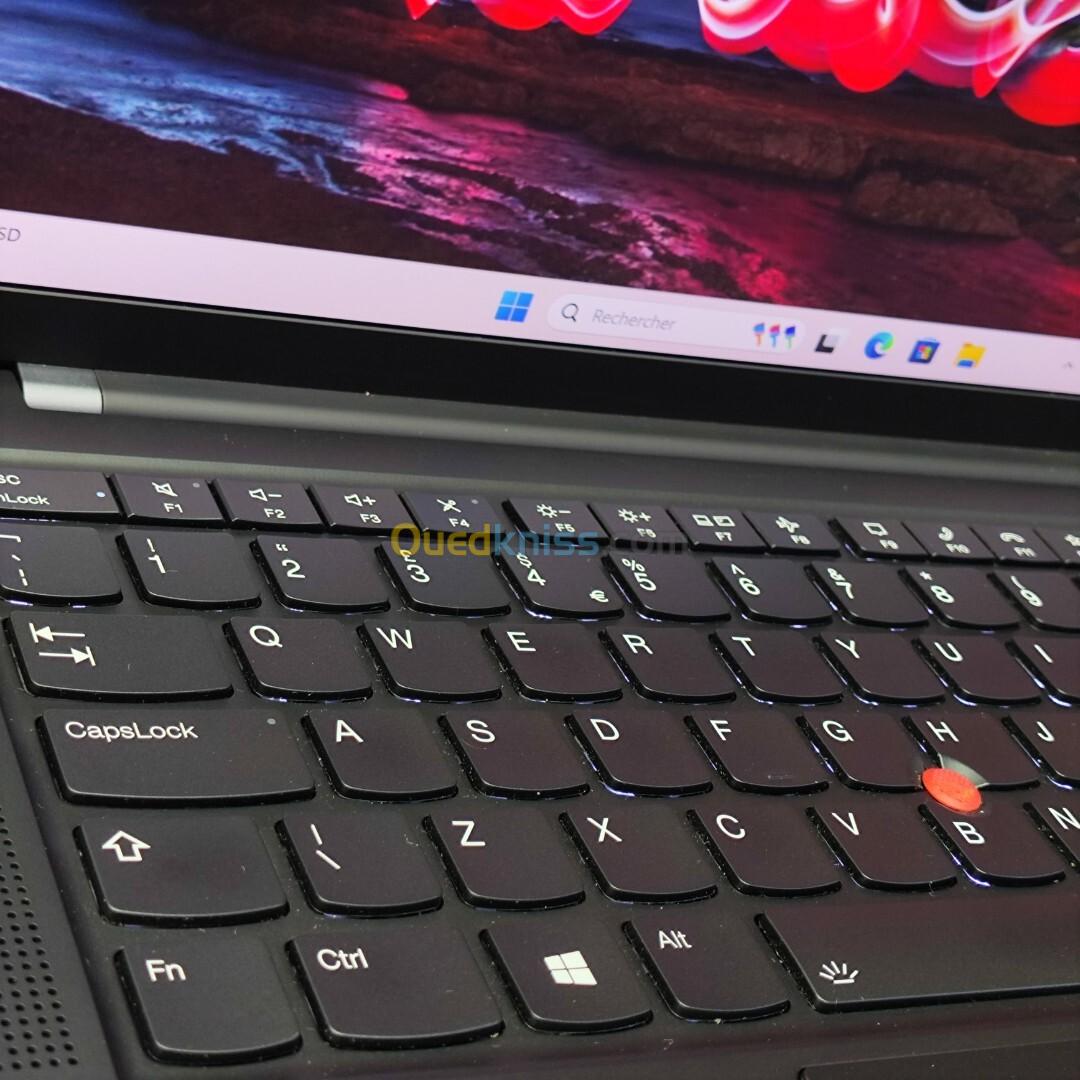 Lenovo ThinkPad X1 Tactile i5 1135G7 16Go DDR4 4266MHz 256Go SSD 14" FHD+ Tactile Iris Xe Graphics