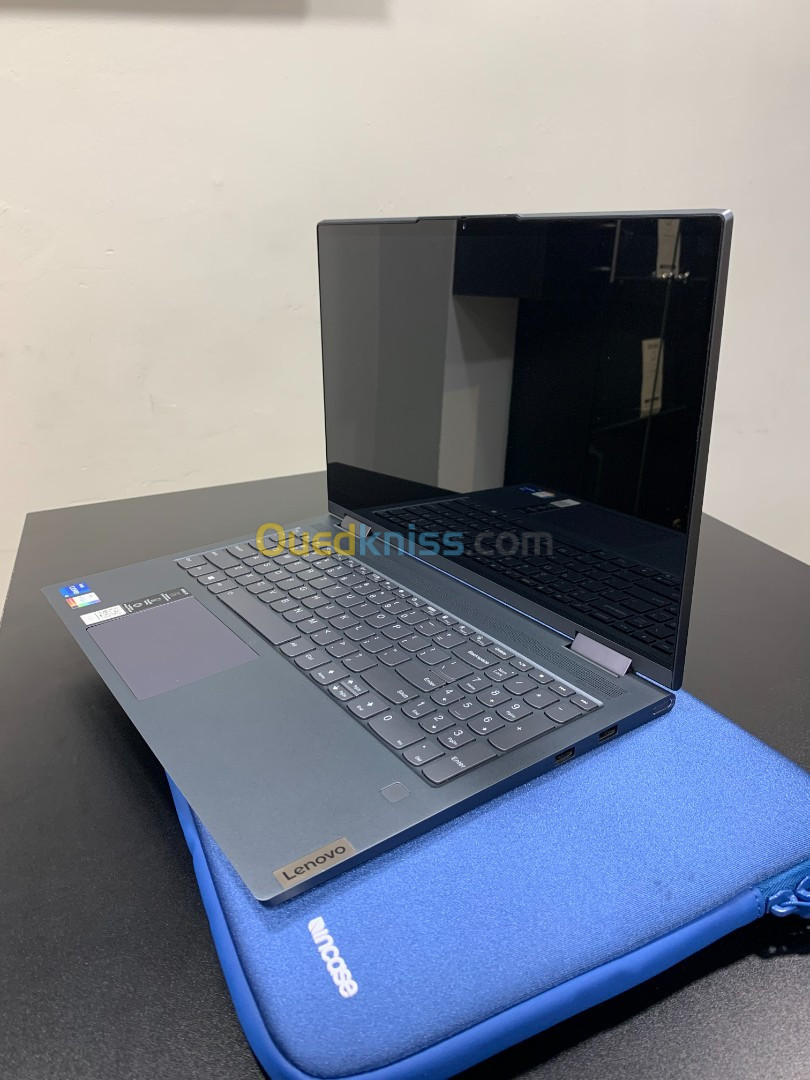 Lenovo YOGA 7i 2in1 x360 i5-11em génération 8/256gb IrisXe 15.6" tactile rotation 360 