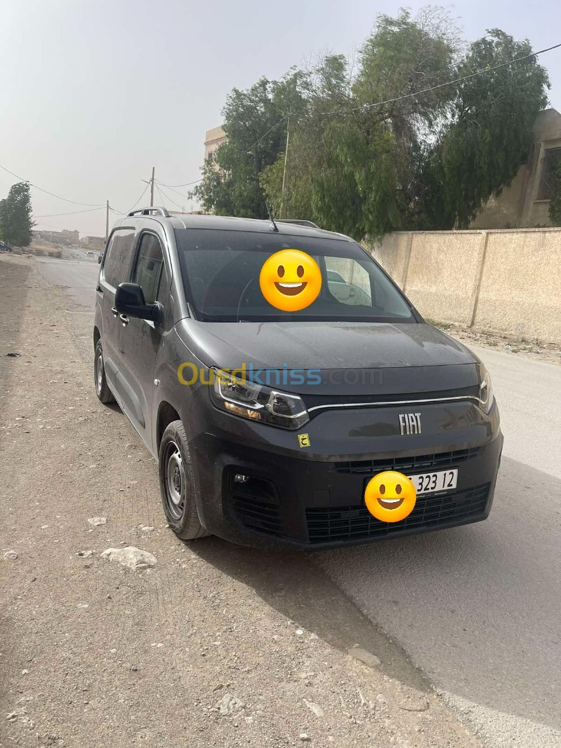 Fiat Doblo 2023 Italie