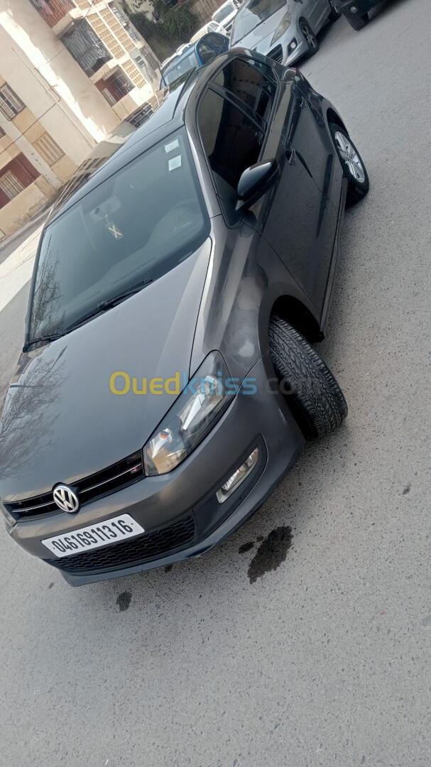 Volkswagen Polo 2013 Black silver