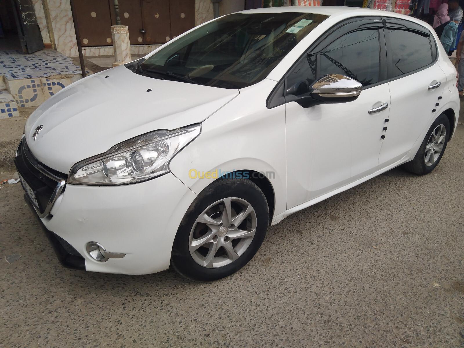 Peugeot 208 2015 208