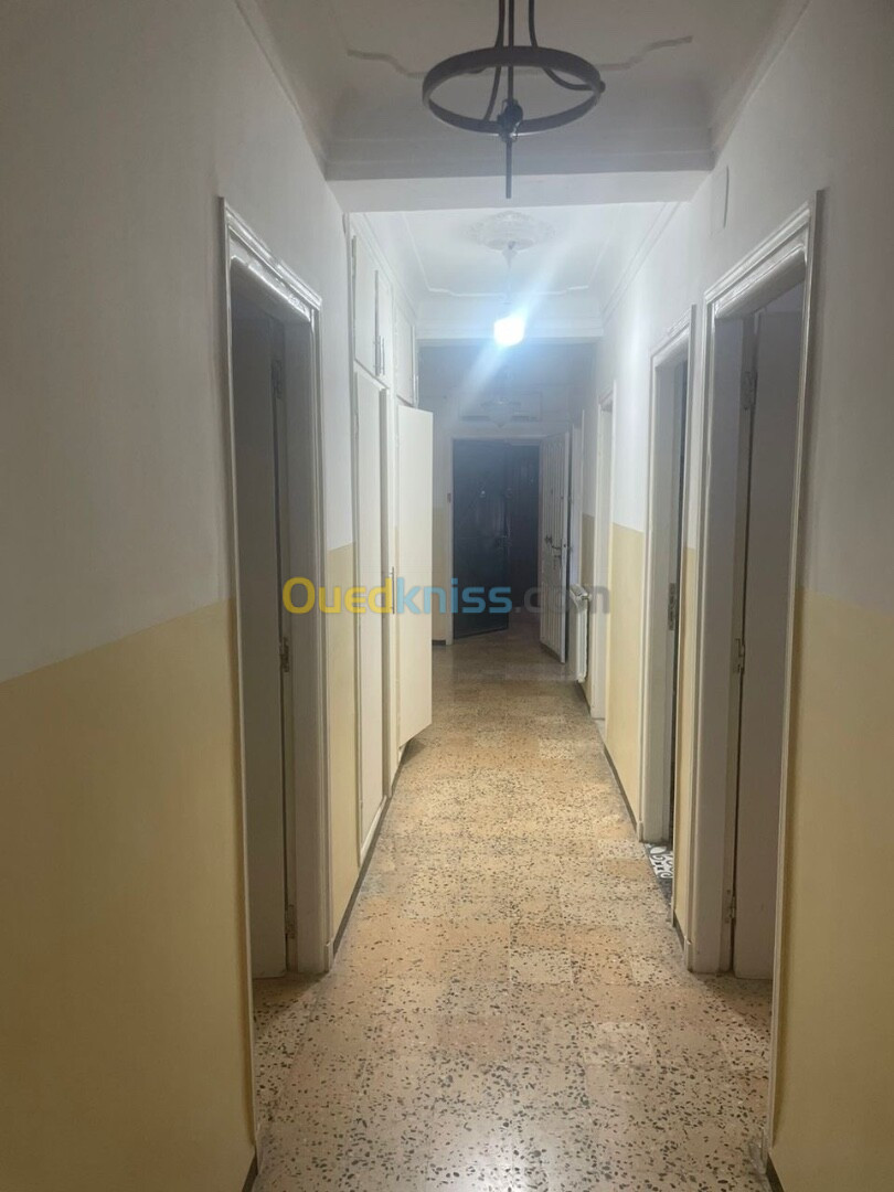 Location Appartement F5 Alger Bab ezzouar