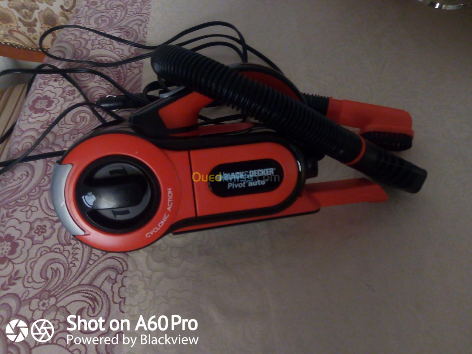 Aspirateur auto Black Decker 