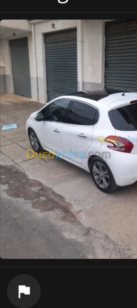 Peugeot 208 2015 Access