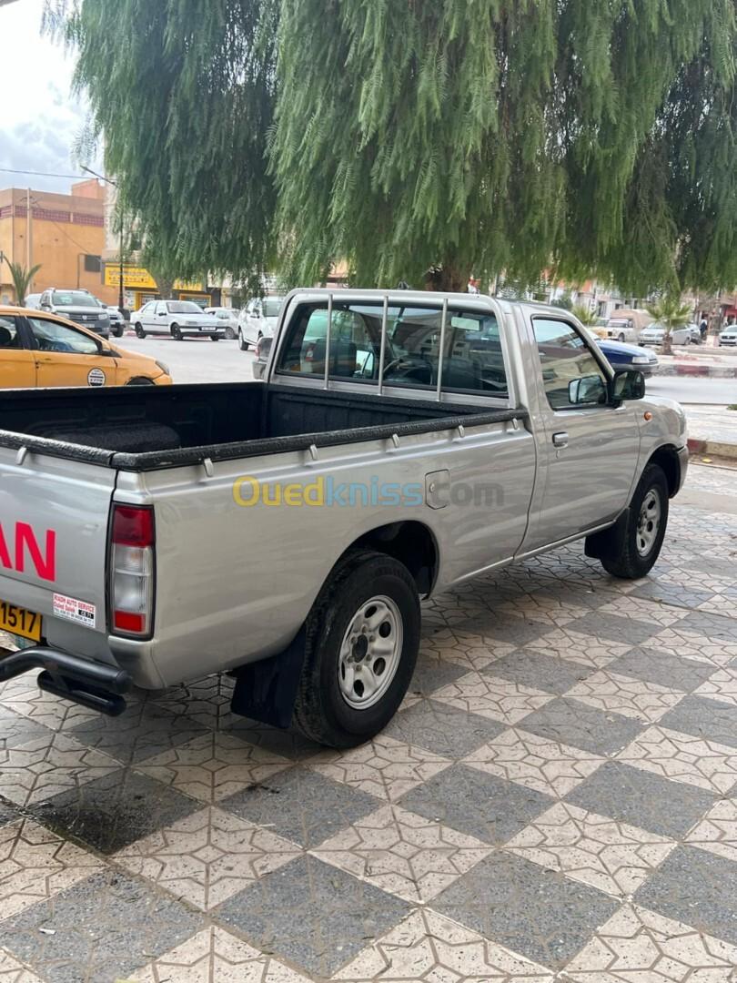 Nissan Pickup 2015 Pickup