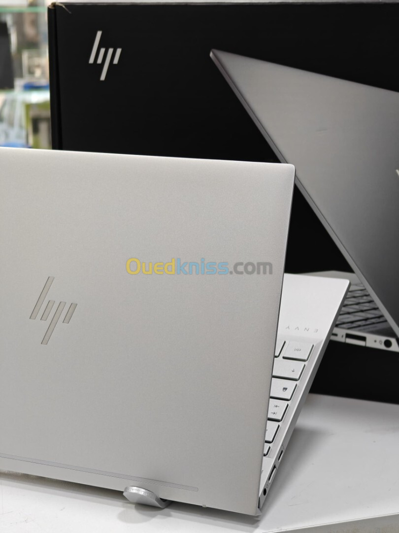 HP ENVY 13 I7 10510U 8GB 512GB SSD INTEL UHD GRAPHICS 13,3" FULL HD NEUF SOUS EMBALLAGE 