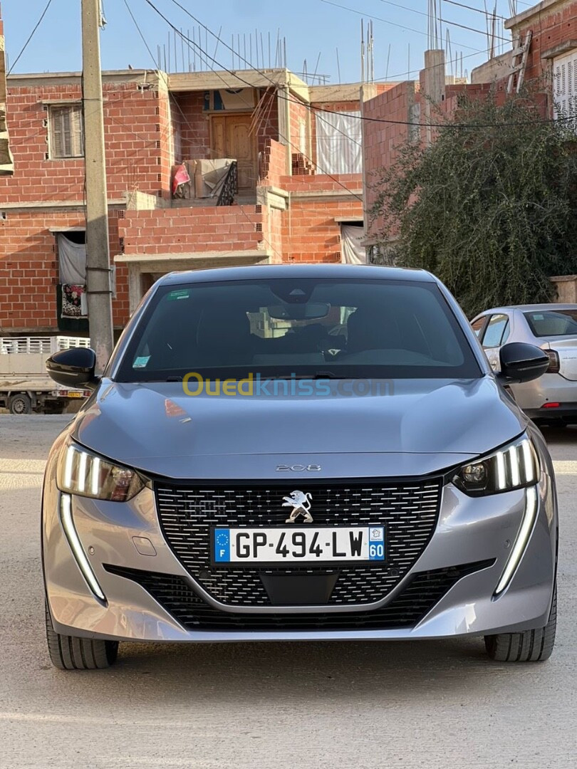 Peugeot 208 2023 GT