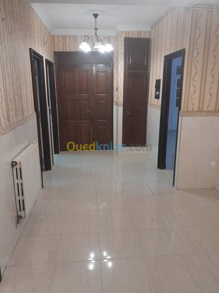 Location Niveau De Villa F4 Alger Ain naadja