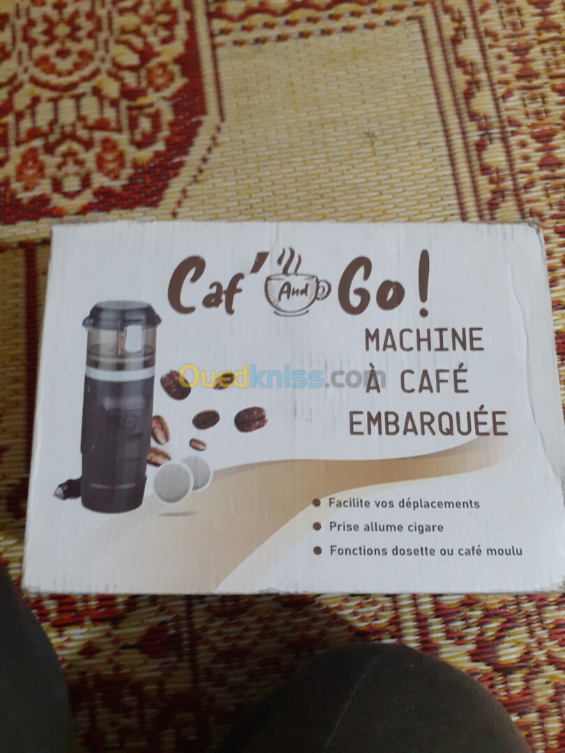 Machine à café pour voiture 