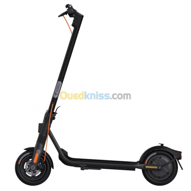 Ninebot kickscooter F2 plus