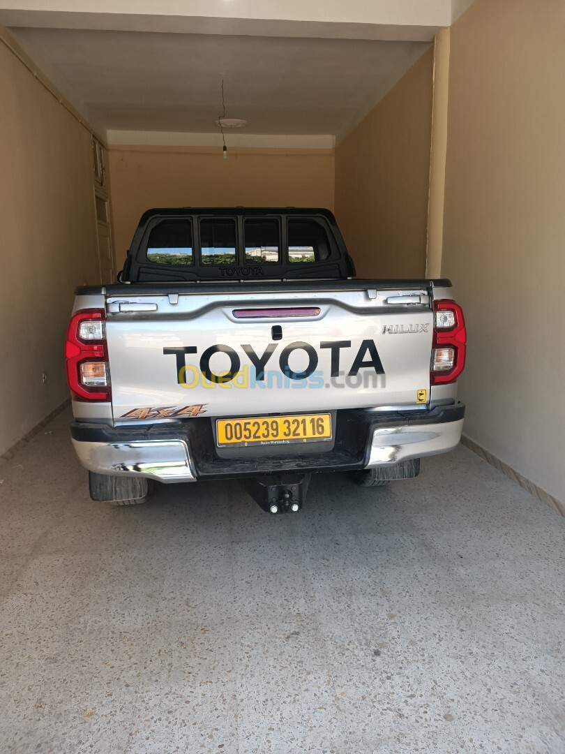 Toyota Hilux 2021 LEGEND DC 4x4