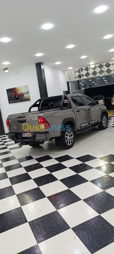 Toyota Hilux 2020 LEGEND DC 4x4