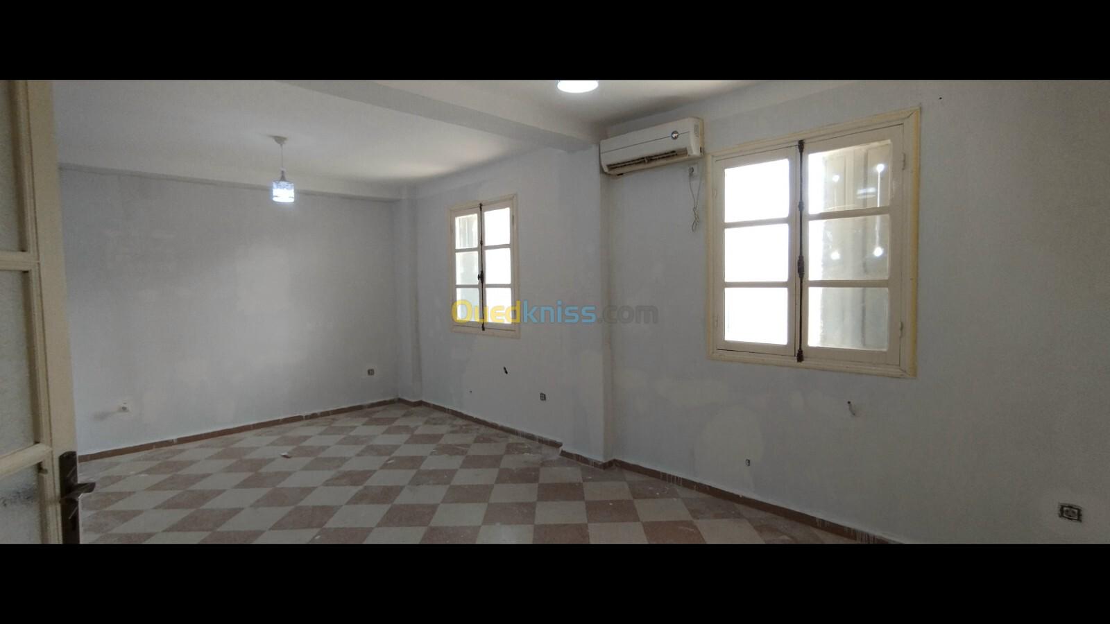 Location Appartement F4 Alger Khraissia