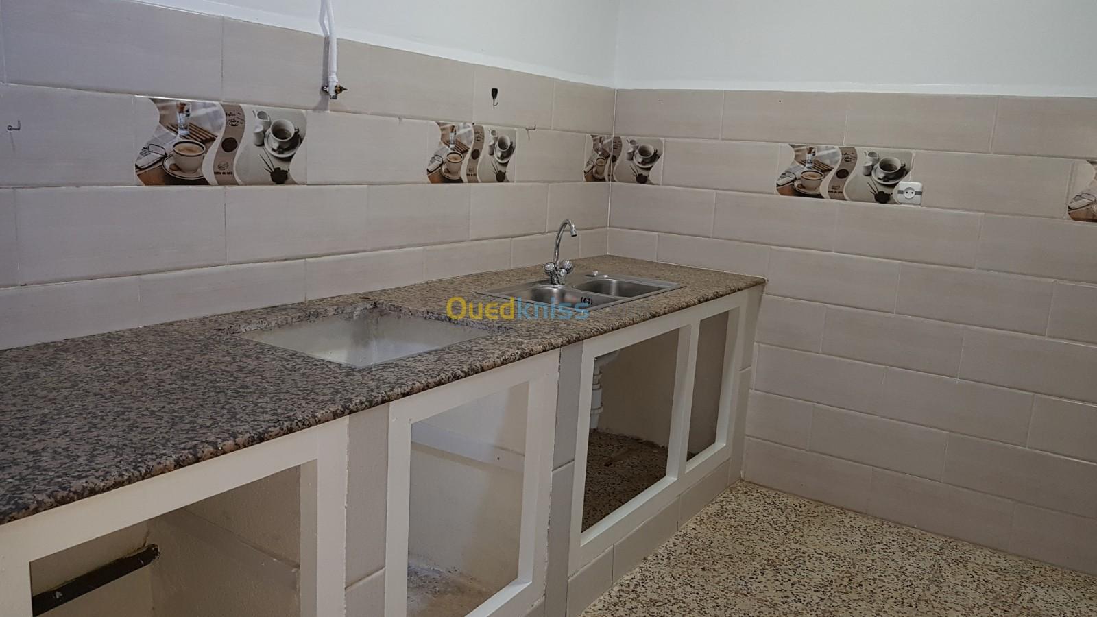 Rent Villa floor F3 Alger Khraissia