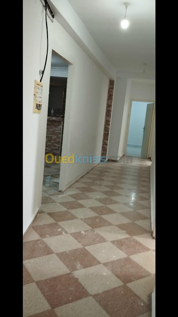 Location Appartement F4 Alger Khraissia