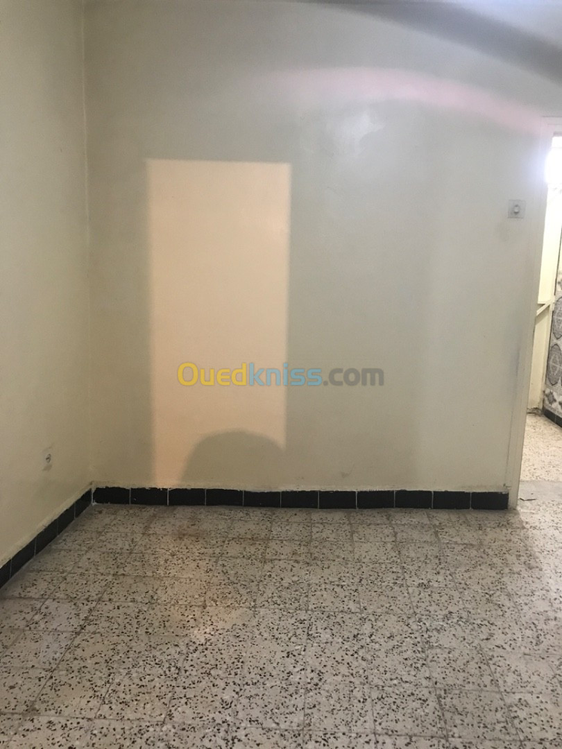 Location Niveau De Villa F3 Alger Bouzareah