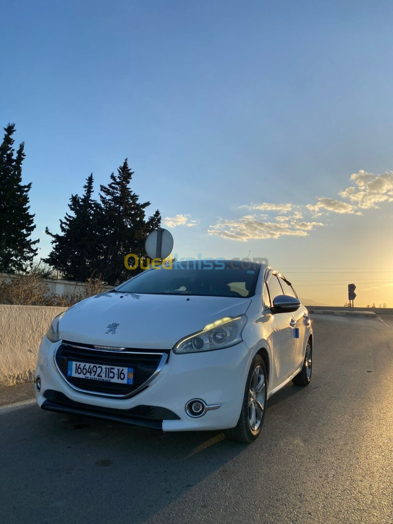 Peugeot 208 2015 Allure Facelift