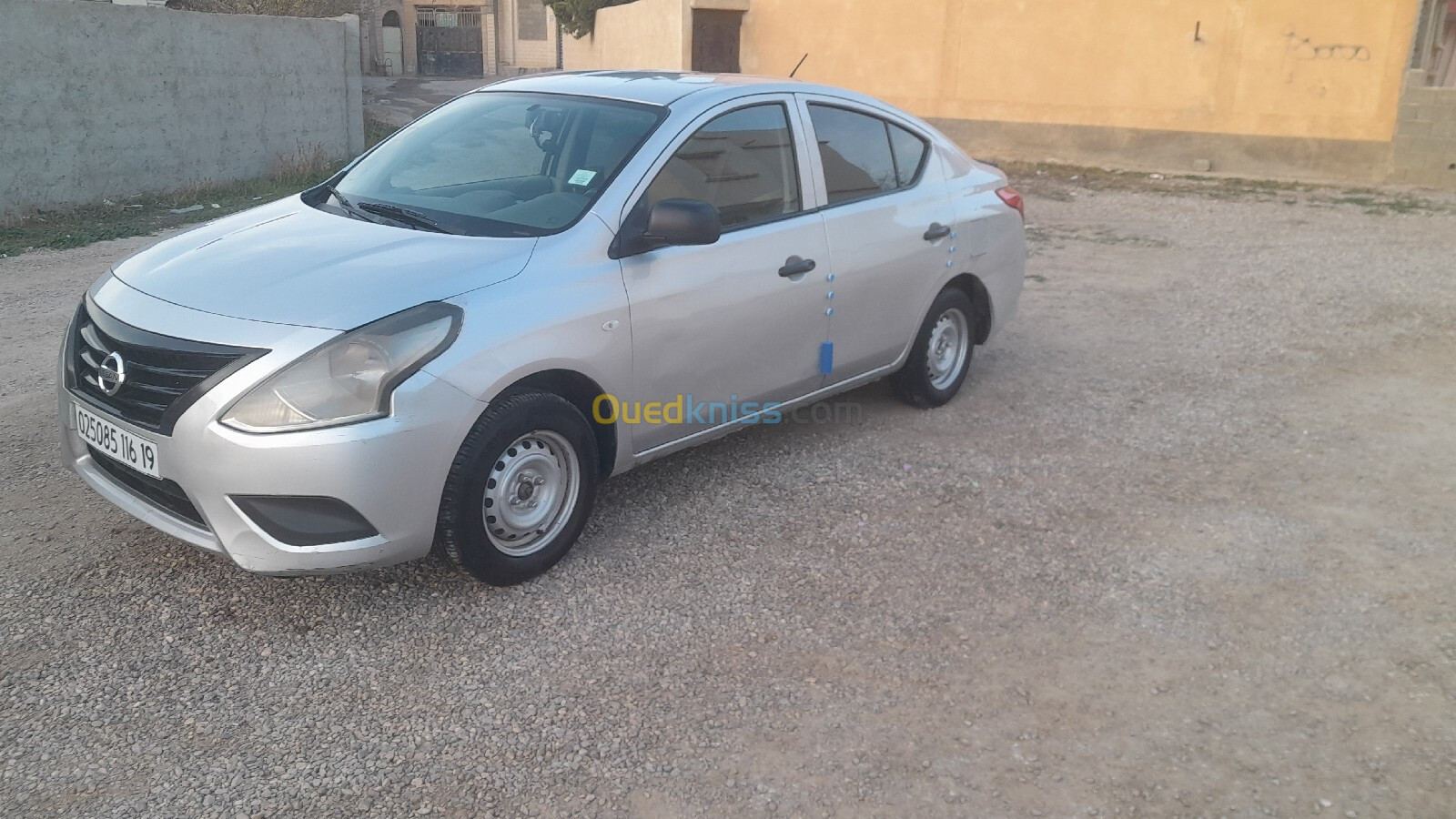 Nissan Sunny 2016 Visia