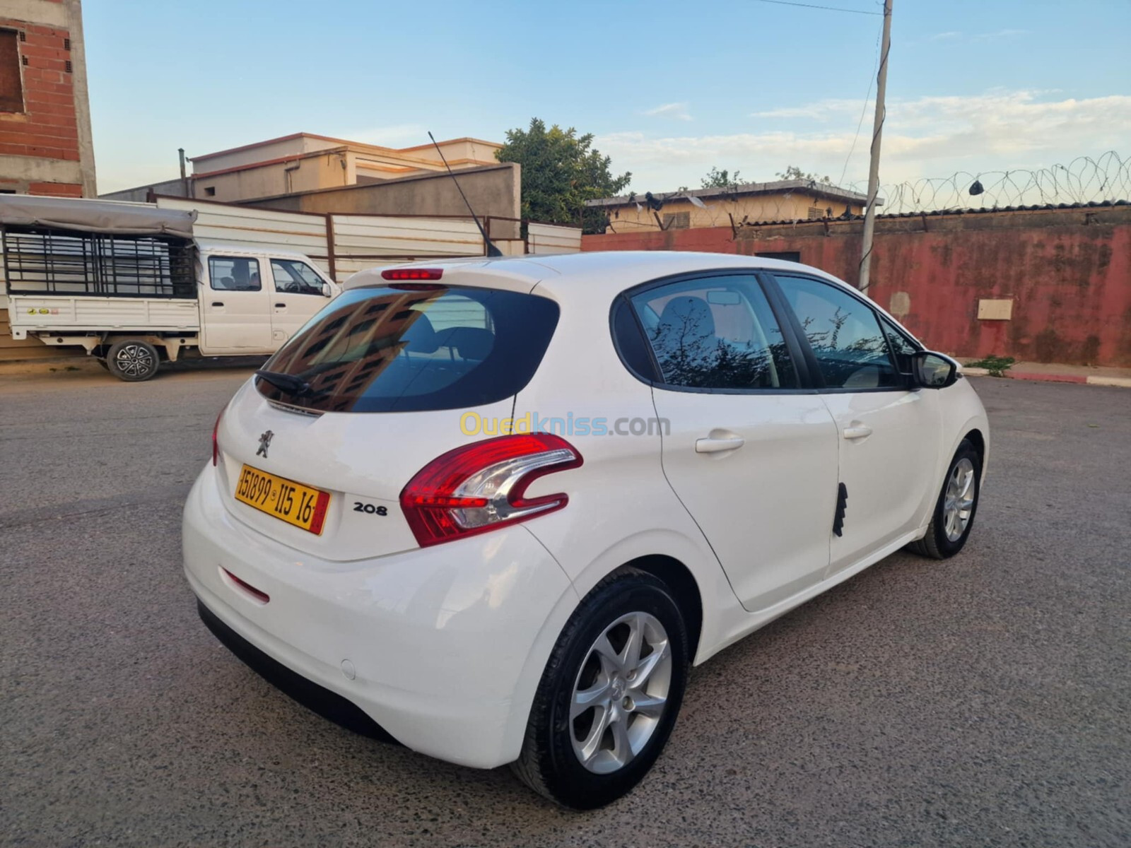 Peugeot 208 2015 Allure