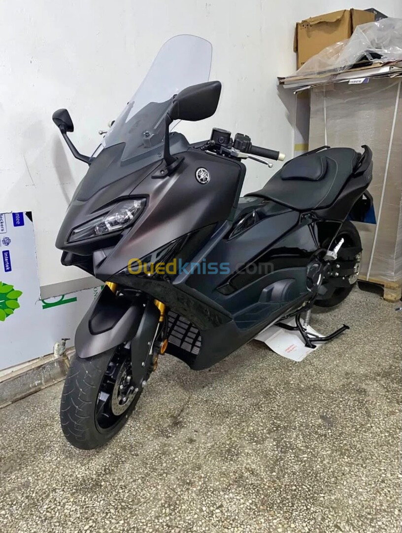 YAMAHA TMAX 562 TECH MAX 2024