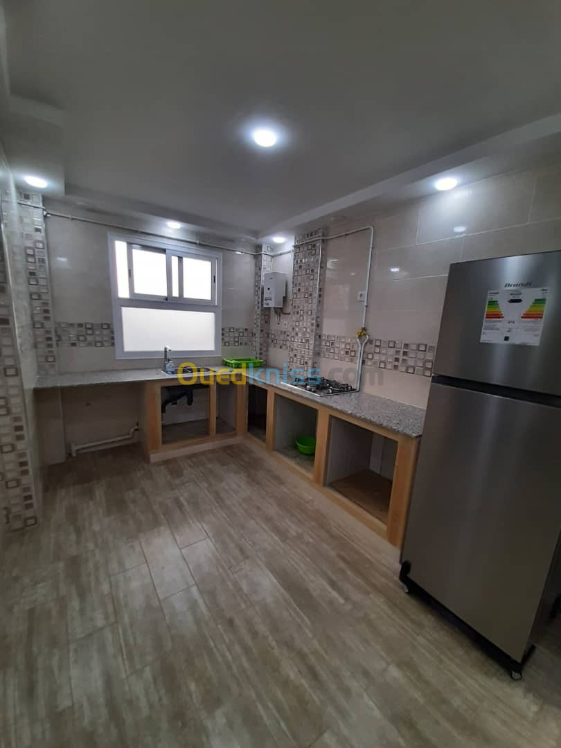 Location vacances Appartement F3 Boumerdès Corso