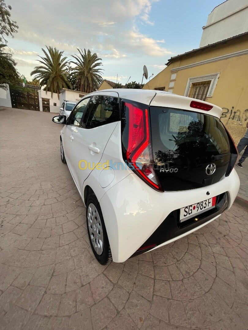 Toyota Aygo 2021 La toutes sauf la gente