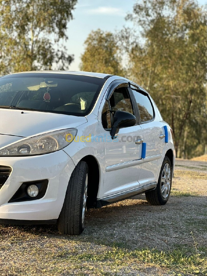 Peugeot 207 2012 