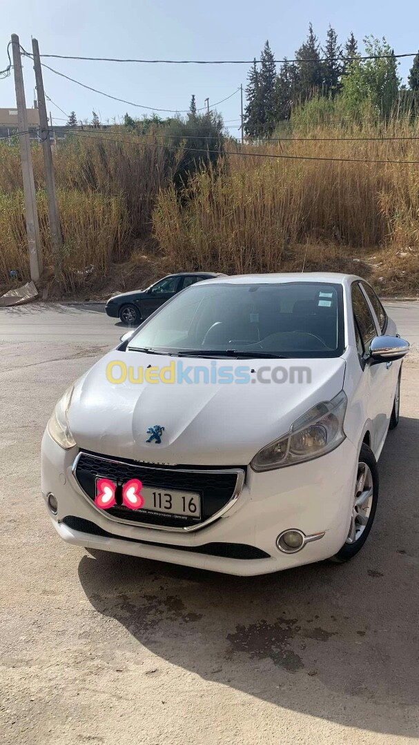 Peugeot 208 2013 