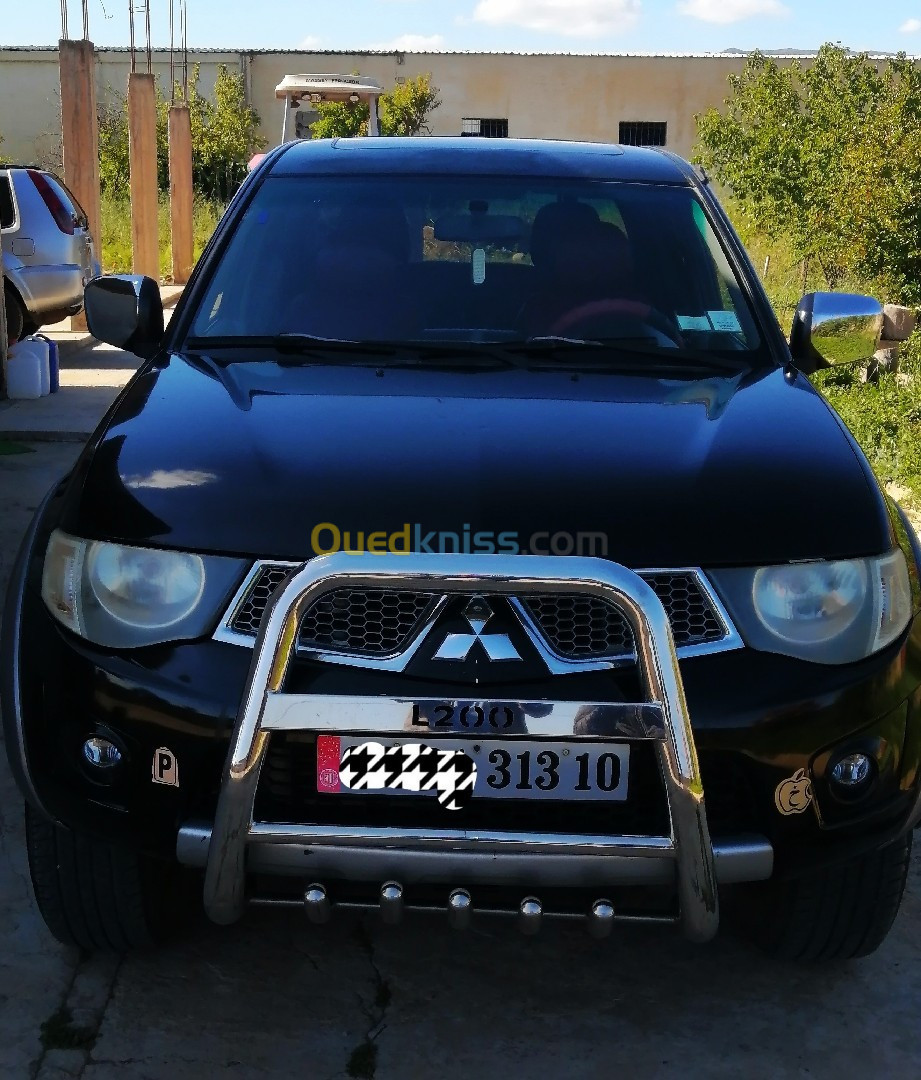 Mitsubishi L200 2013 