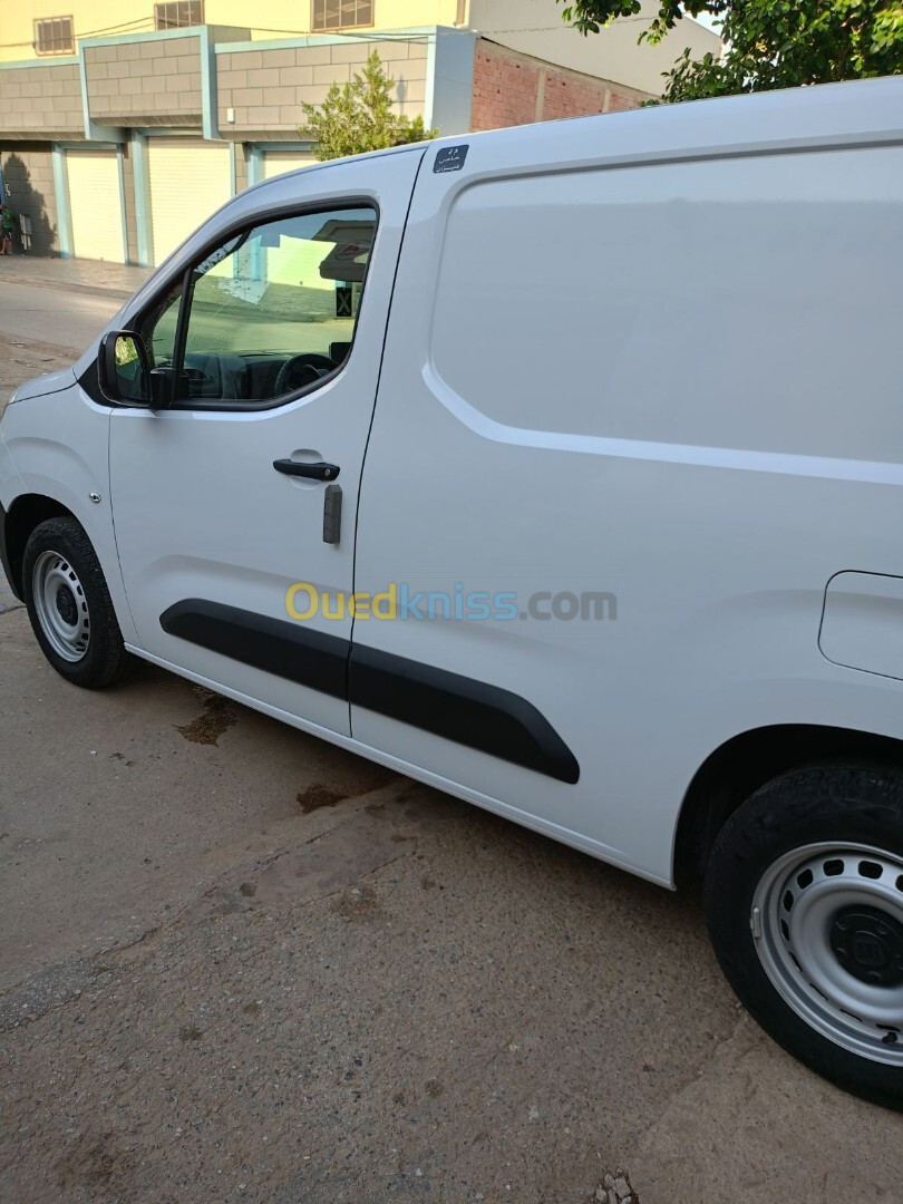 Fiat Doblo 2024 Italy