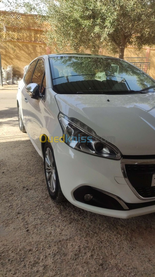 Peugeot 208 2019 Allure Facelift