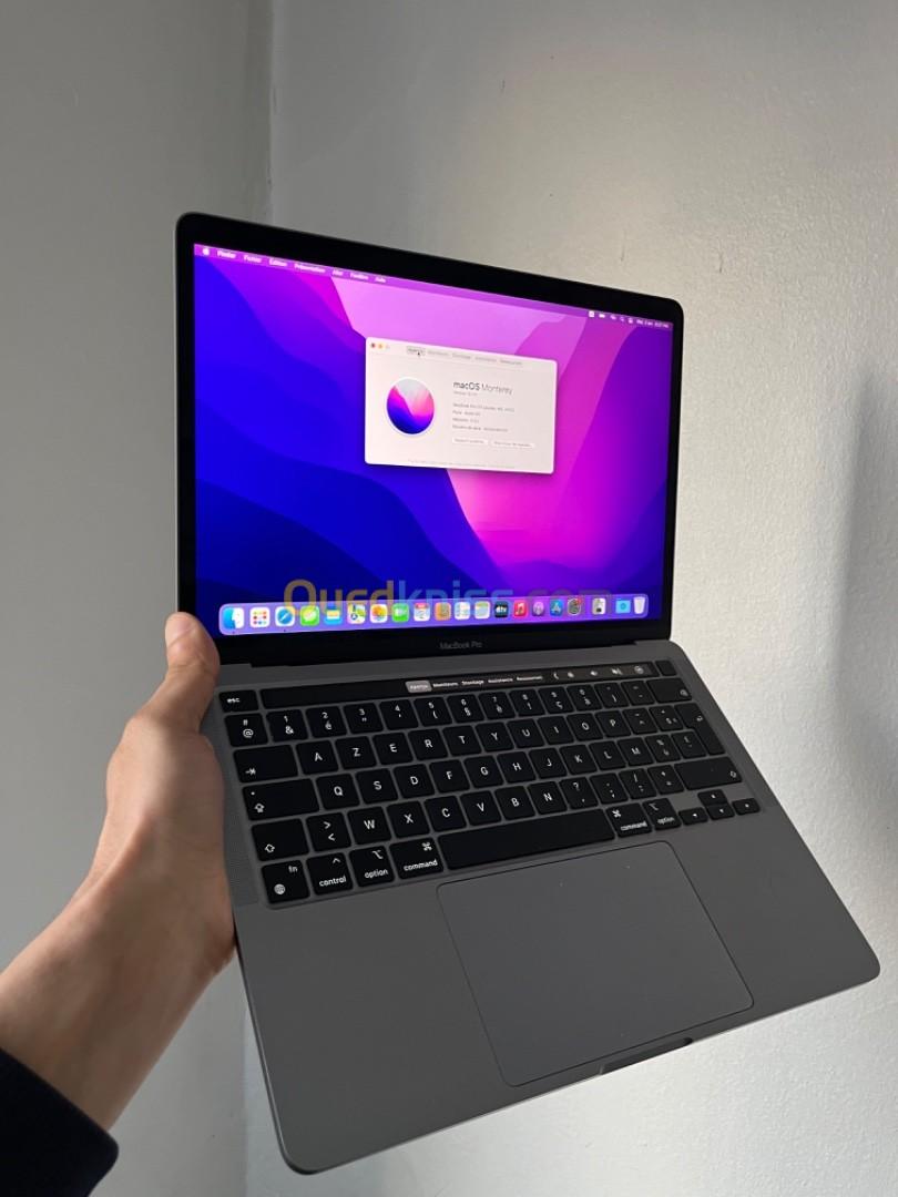 Macbook pro M2 2022 touchbar 8/256 go cycle 7 Ecran 13 pouce état 10/10 