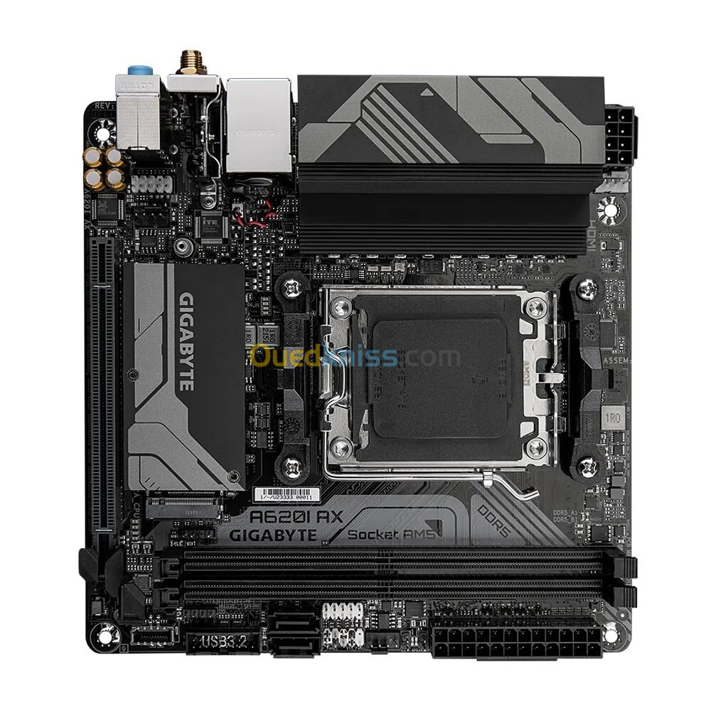 GIGABYTE A620I AX - CARTE MÈRE AMD - SOCKET AM5 - PCIe 4.0 x4 M.2 - DDR5 double canal - Wi-Fi 6E - 