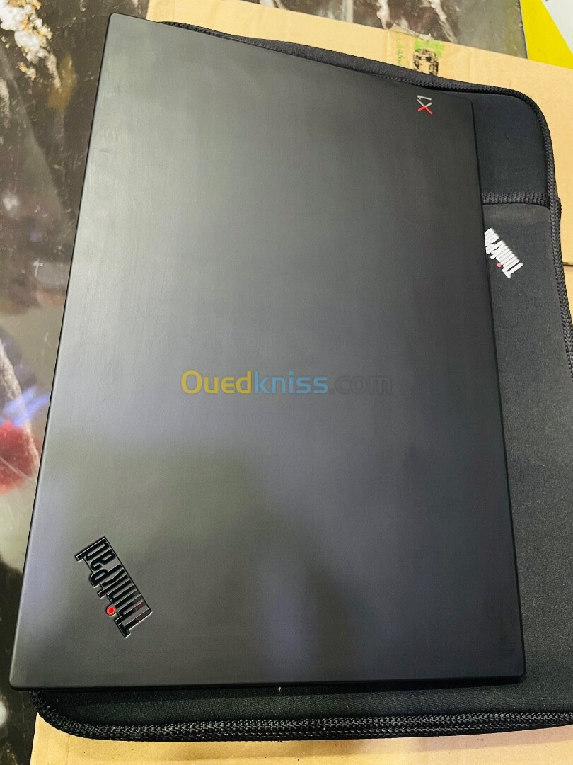 Lenovo thinkpad X1 Carbon Gen 7