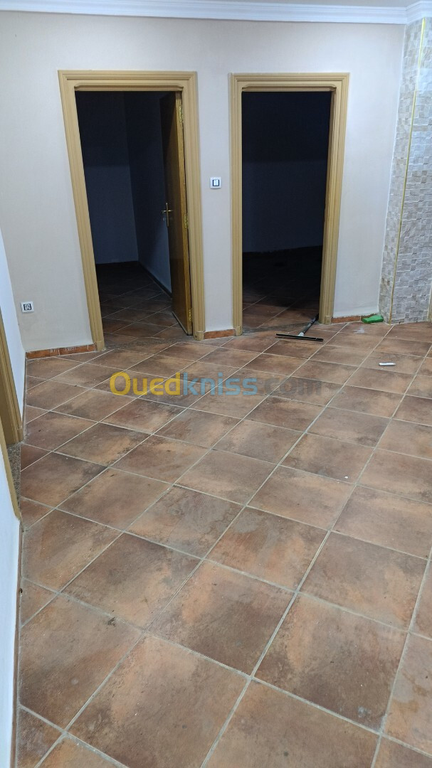 Location Appartement F5 Alger Bir mourad rais